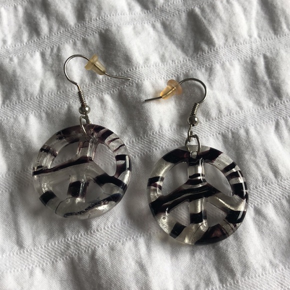 FREE with purchase - Picture 4 of 5